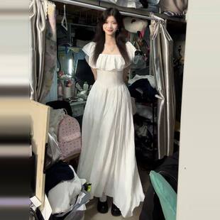 法式一字肩白色连衣裙子女夏季2025新款初恋气质绝美收腰长