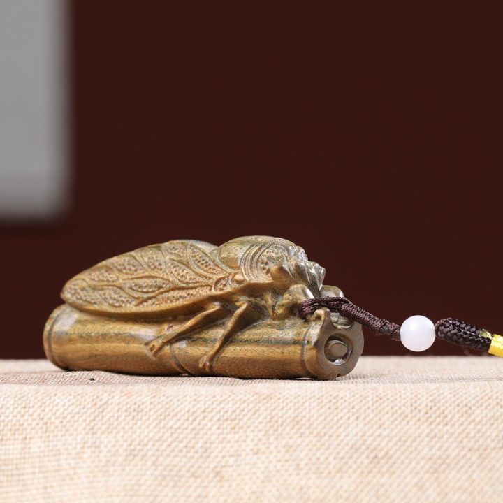 天然绿檀木一鸣惊人把玩