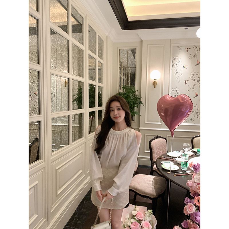 法式编织盘花露肩钉珠衬衫