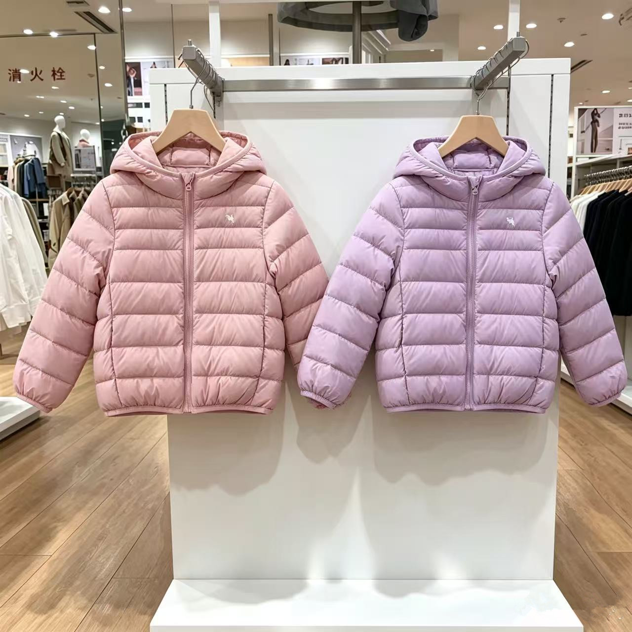 2025秋冬季新款儿童轻薄羽绒服宝宝男童女童中大童短款超轻便外套