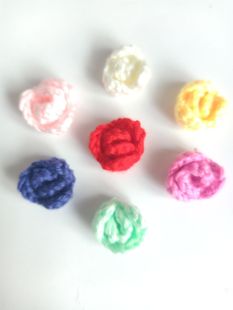 毛线小花朵勾花辅料 立体小玫瑰花毛衣配件手工编织儿童鞋帽花2cm