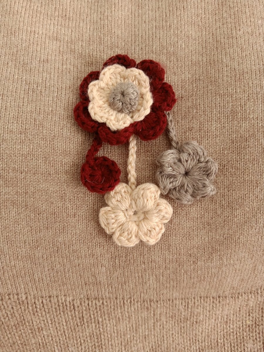 森女系胸花手钩羊绒毛线花朵编织流苏大衣外套毛衣围脖配饰包邮