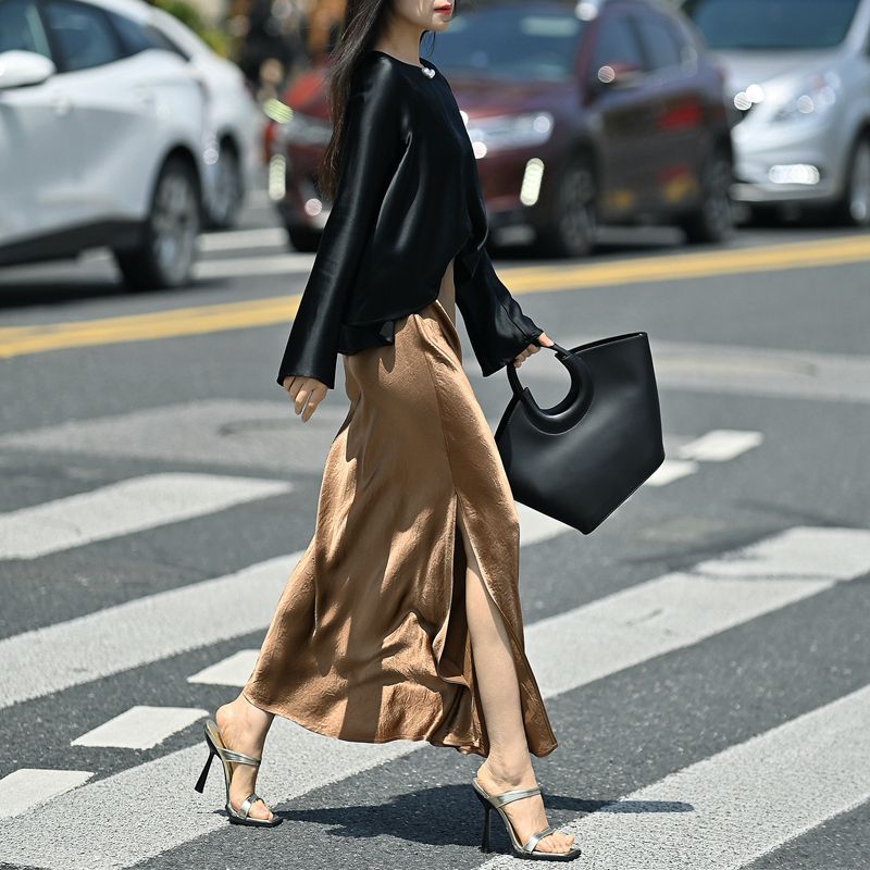 醋酸松紧腰长裙侧开叉半裙