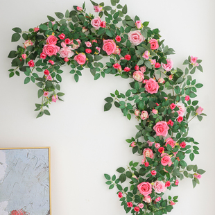 仿真玫瑰花藤假花塑料藤条空调管道缠绕藤蔓装 饰遮挡吊顶花条植物