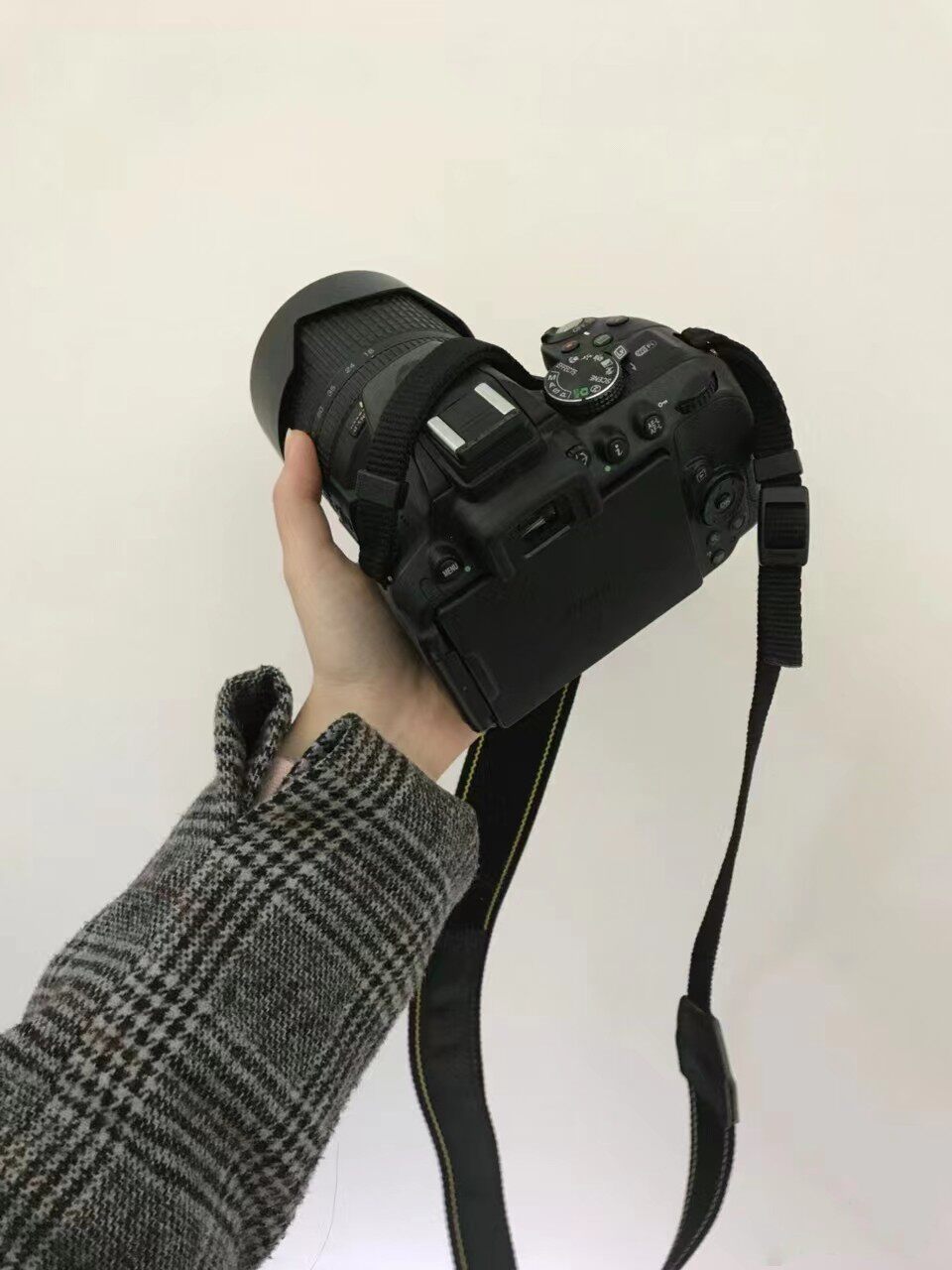 个人闲置尼康D3500单反相机学生入门级高清旅游数码照相机