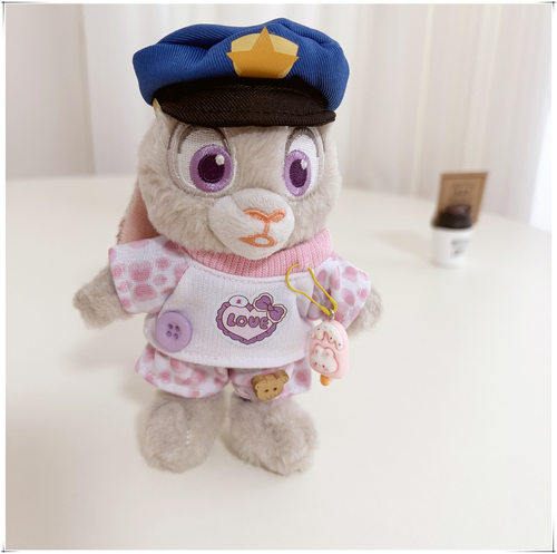 【仅售衣服】尼克小狐狸挂件娃衣服披肩朱迪钥匙扣套装背带裤T恤