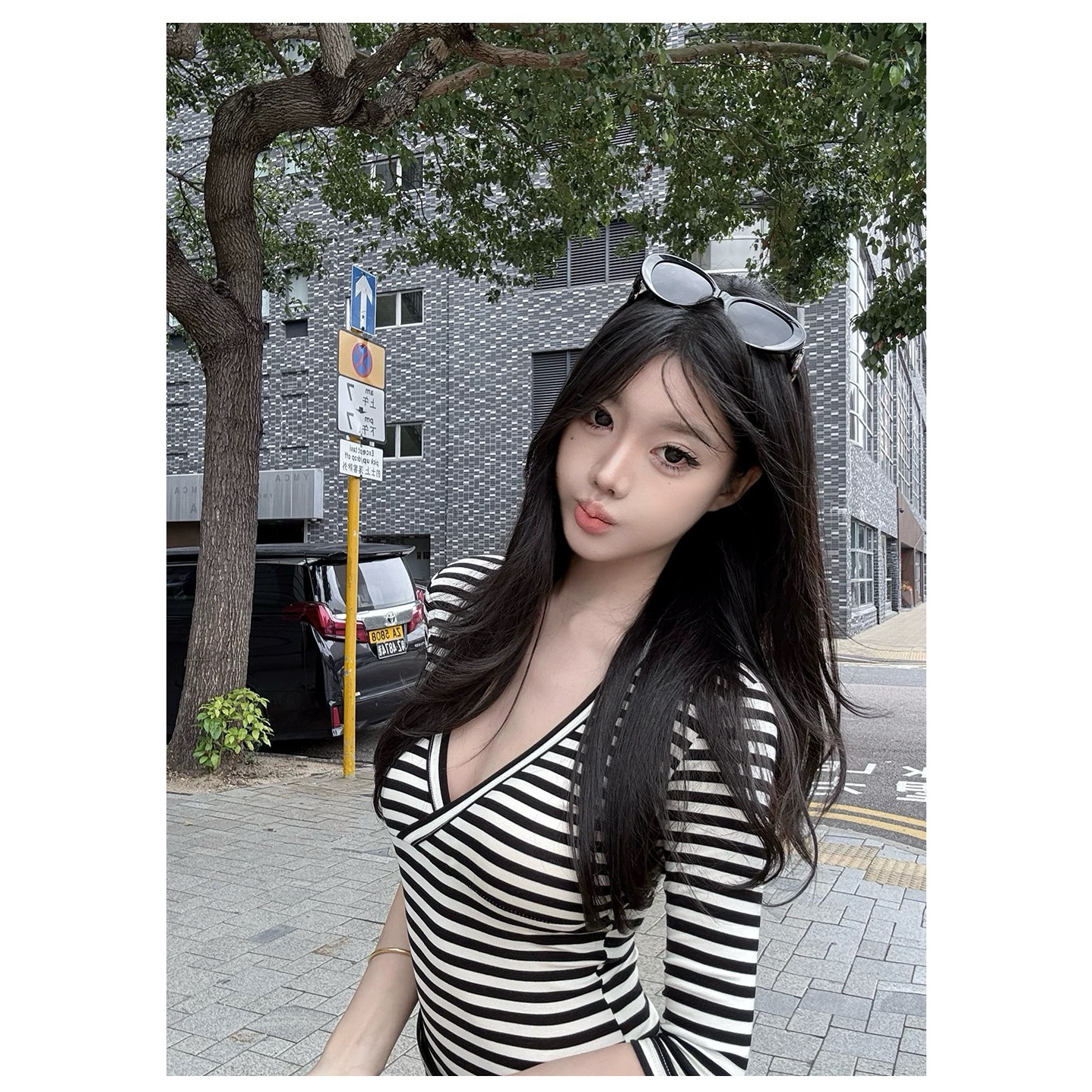 勤lady美式辣妹V领条纹中袖上衣夏季纯欲气质收腰小衫(不安下装)