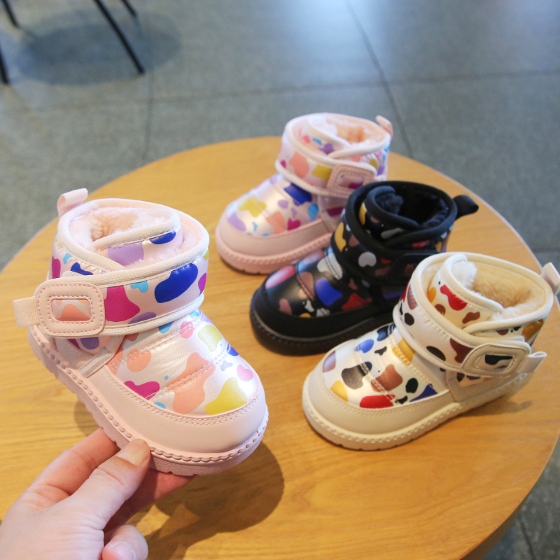 儿童雪地靴冬季防水防滑