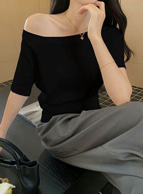 纯棉斜领露肩纯欲风短袖t恤女夏季2026新款百搭纯色休闲上衣女潮
