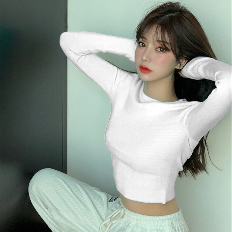 浠佰冠修身短款长袖t恤