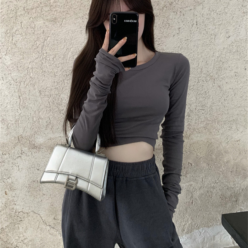 长袖t恤女早秋季设计感辣妹炸街性感短款露脐打底衫上衣服初秋装