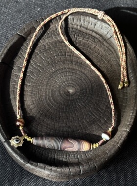 【藏玺·物与悟】天然缠丝玛瑙磨砂面咖色做旧金刚圣湖天珠项链