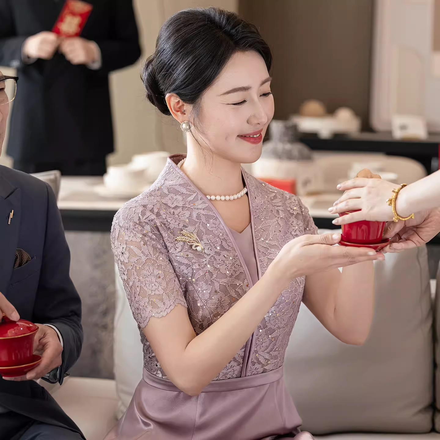 喜婆婆婚宴礼服平时可穿年轻高端连衣裙夏季女儿结婚妈妈穿的服装