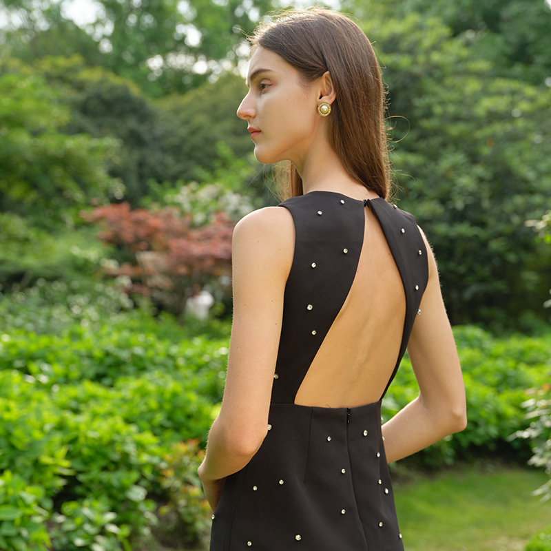 SHIRLEY YU2025夏季性感辣妹露背黑色连衣裙女钉珠小礼服聚会宴会