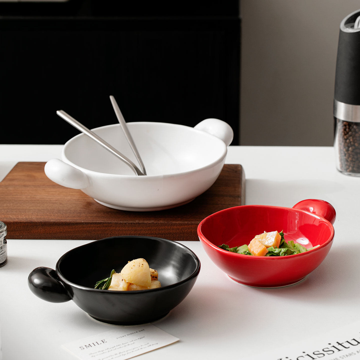 北欧创意陶瓷碗双耳防汤菜盘酒店家用装菜面碗汤碗水果沙拉碗