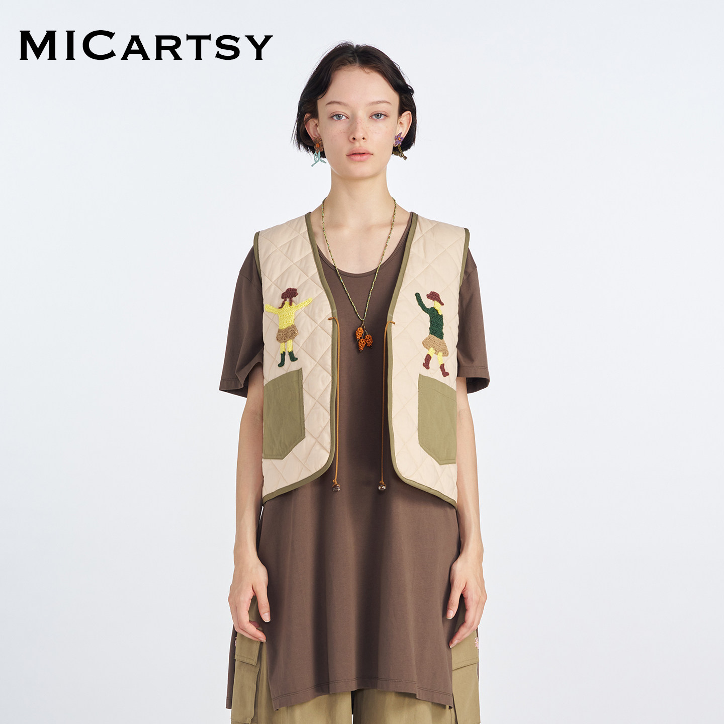 MICartsy王紫珊2025秋冬新款米色手工钩编小人夹棉马甲,女装/女士精品,马夹,淘宝优惠券,粉丝福利购,淘宝优惠卷