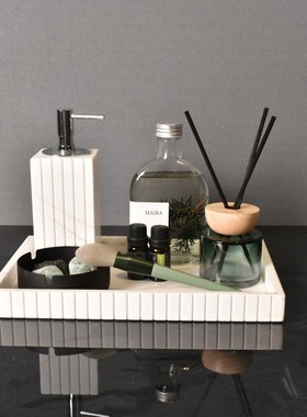 WU.物兮物 样板间卫生间台面绿色卫浴套装软装卫浴摆件香水乳液瓶