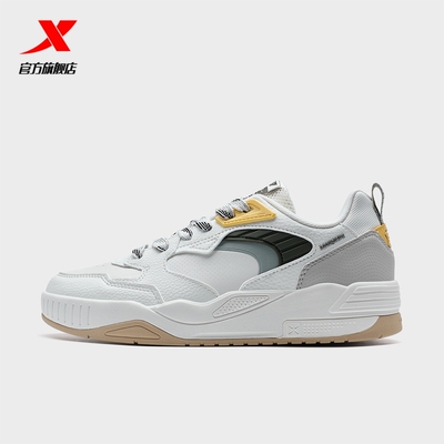 特步拼色低帮休闲百搭运动板鞋