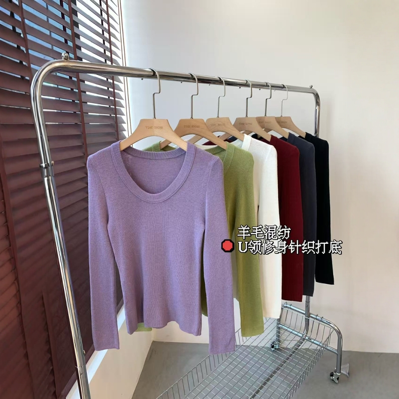 THEWOW 羊毛混纺 软糯轻盈高弹垂顺修身剪裁微收腰U领针织打底衫