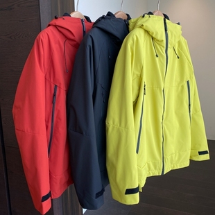 高品质三合一加绒宽松黑色冲锋衣外套女秋冬新 酷帅时髦 AMR