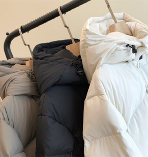 鼎级90白鹅绒蓬松保暖厚外套女连帽羽绒服秋冬 柜上5000 AMR