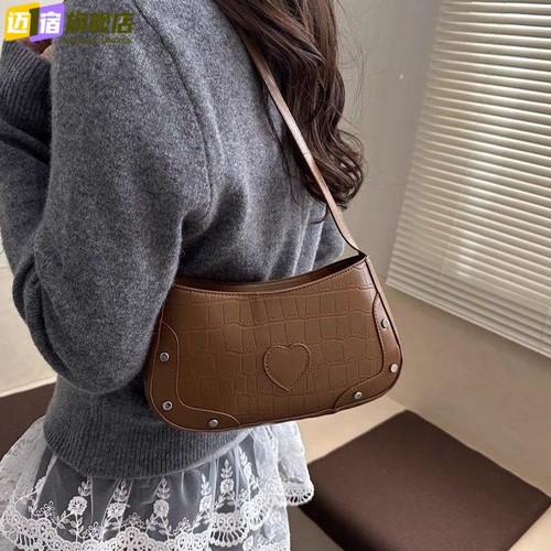 单肩包女式2025新款高级感包包小众轻奢复古小方包上班通勤手提包