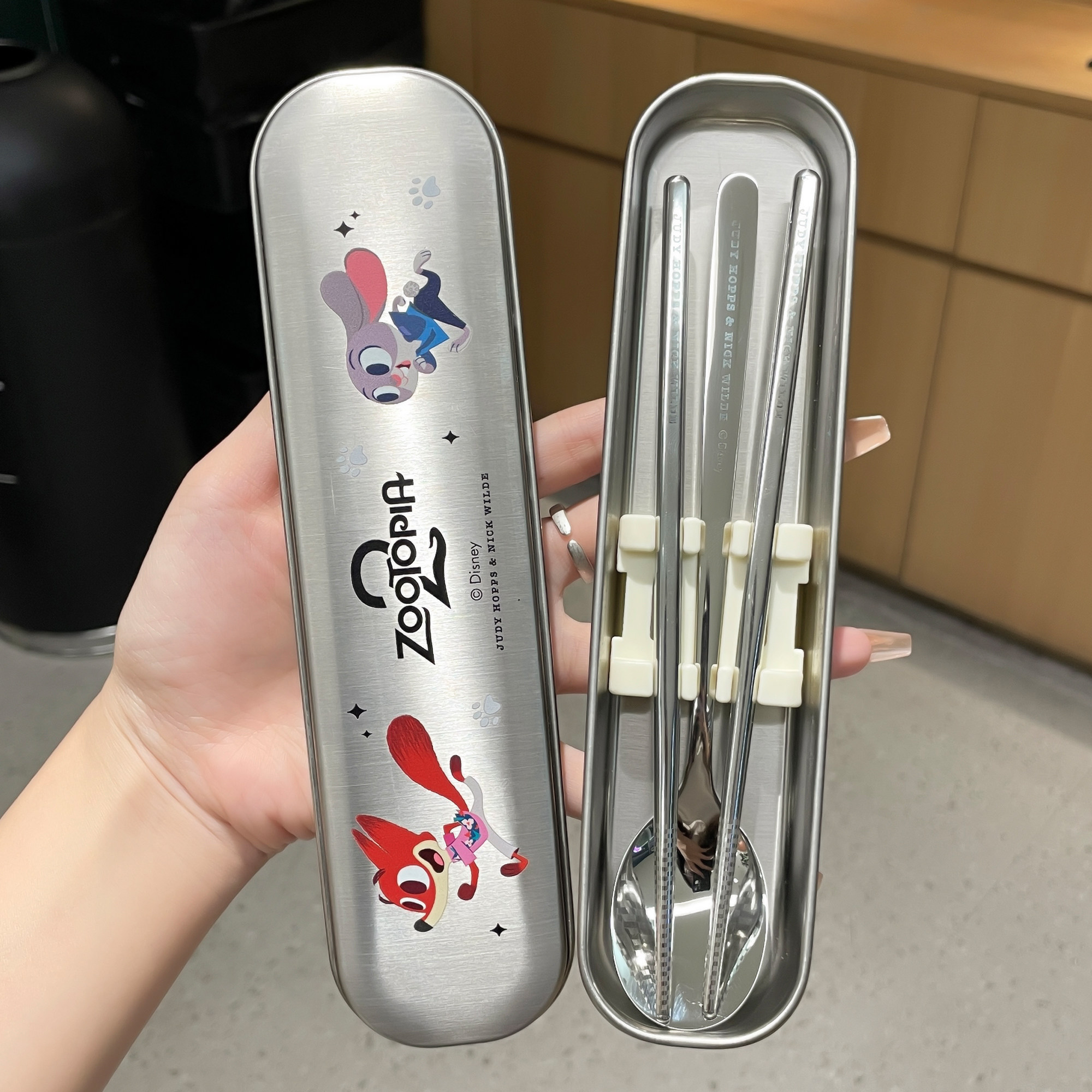 挖到宝啦～正版疯狂动物城筷子勺子套装学生便携餐具一人用收纳盒