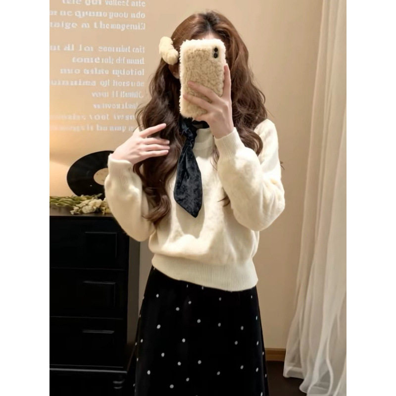 巨好看针织连衣裙女秋冬2026新款千金小个子香风长裙穿搭一整套装