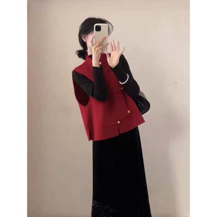 红色系穿搭一整套女2025秋冬新款新中式国风高级感马甲半身裙套装