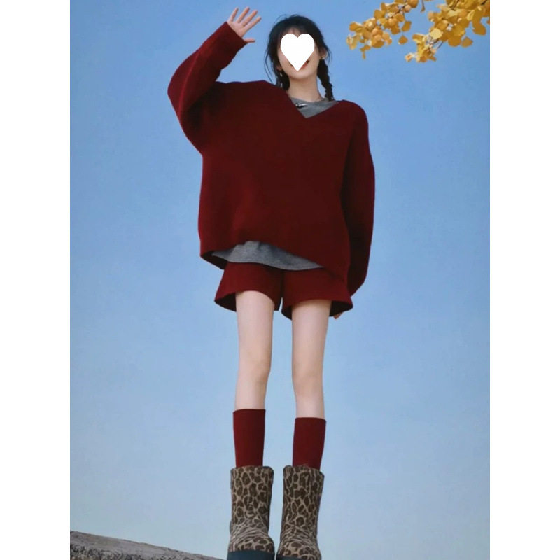 秋冬搭配一整套2026超火圣诞穿搭小香风独特漂亮针织毛衣短裤套装