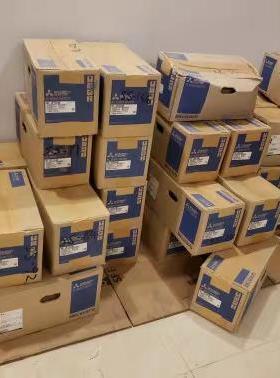 HC-RF203-S2/HC-RFS203BG2/HC-RF203K 三菱伺服电机 现货包邮询价