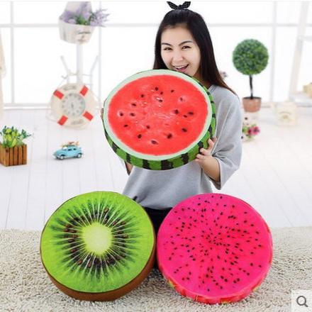 3D仿真西瓜木桩水果抱枕靠垫坐垫毛绒玩具办公室午睡枕可拆洗公仔