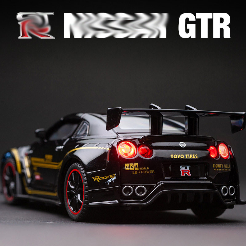 1:32 Nissann GTR R35 Modified Wide Body Car Models Alloy车模