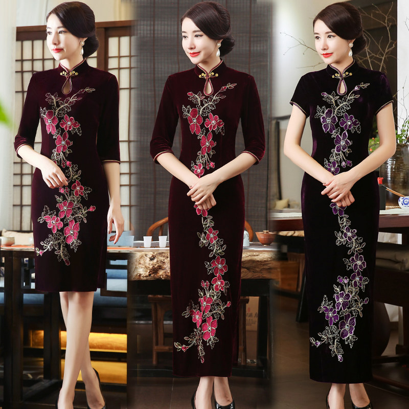 high-grade Embroidery Flower Velvet cheongsam have more cash than can be accounted for Self cultivation Old Tang Party dress Large Mom outfit cheongsamin the Women's clothing/Boutique , Wedding/Cheongsam/Formal dress , Cheongsam  category - from Buy2taobao.com to provide professional Taobao agent buy service