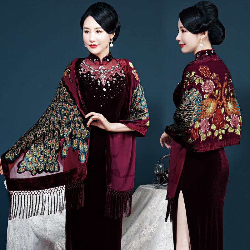 孔雀丝绒旗袍披肩外搭妈妈婚礼服