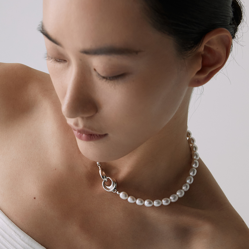 ewest艺未 简约设计淡水巴洛克珍珠项链女小众串珠锁骨链银扣颈链