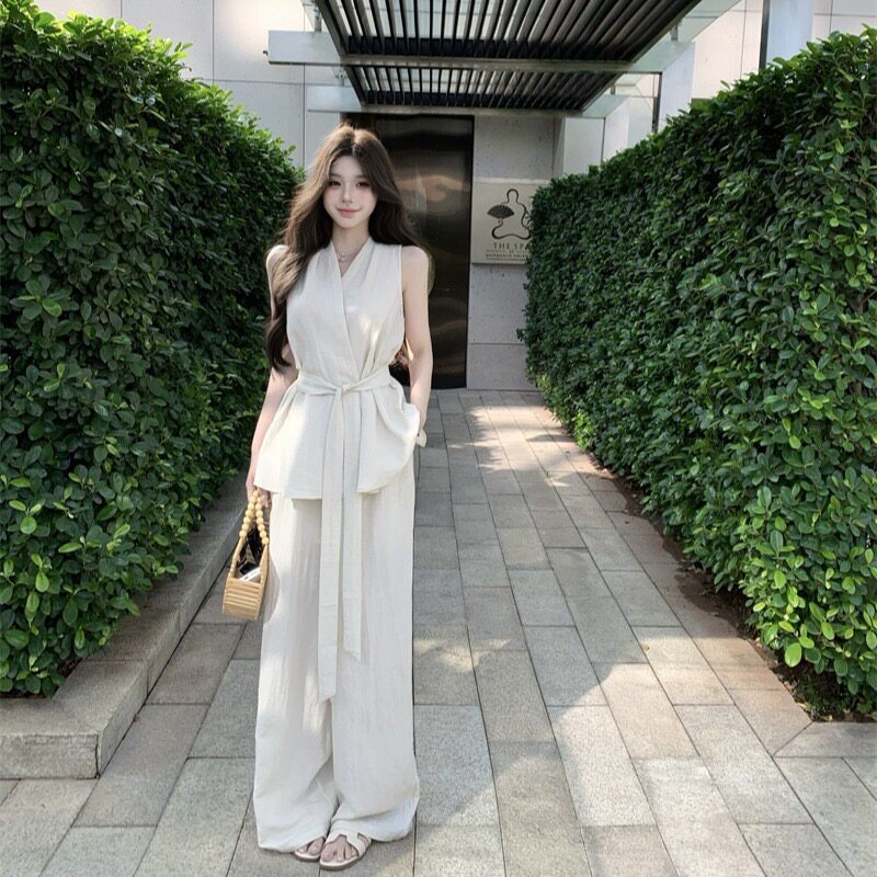 爱依轩 法式轻熟风气质套装女 新款绑带V领无袖背心阔腿裤两件套