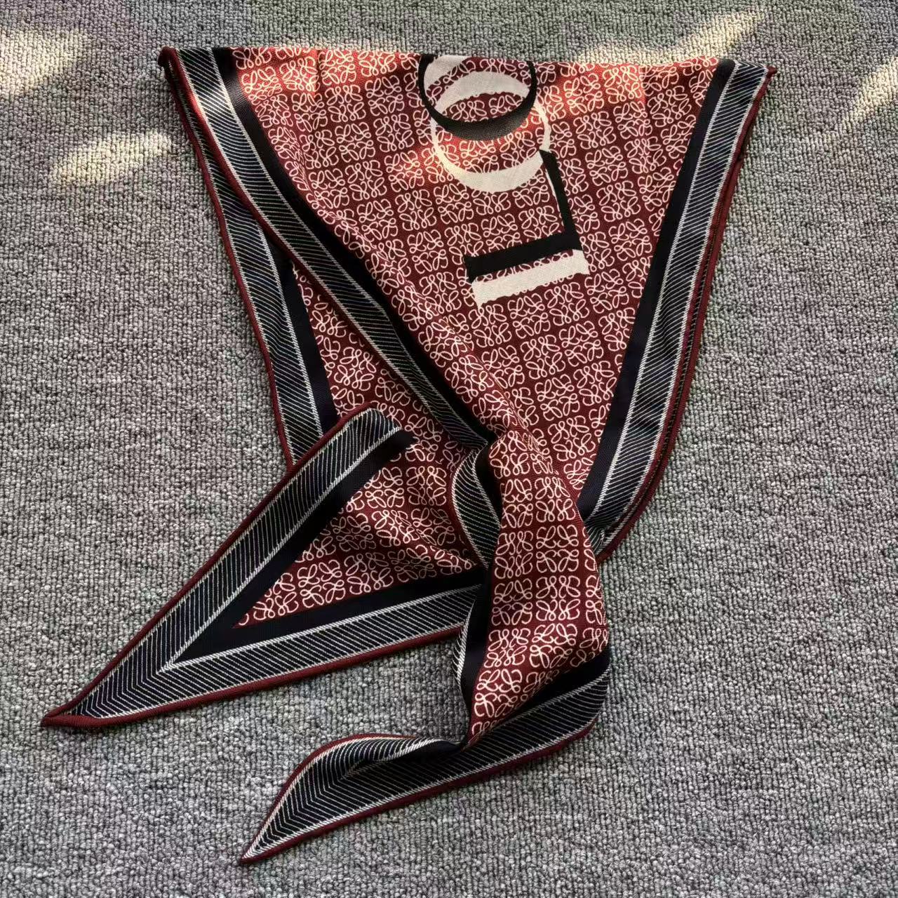 (罗家字母.红)澳洲羊毛桑蚕丝装饰领巾高档菱形围巾女