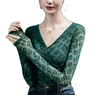 格子提花蕾丝打底衫女修身2026秋季V领褶皱女装上衣T恤洋气小衫