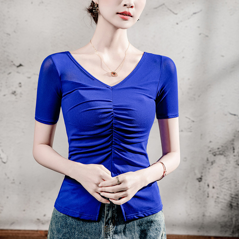 网纱胸前褶皱V领T恤女短袖开叉设计2026秋季新款女装修身纯色上衣