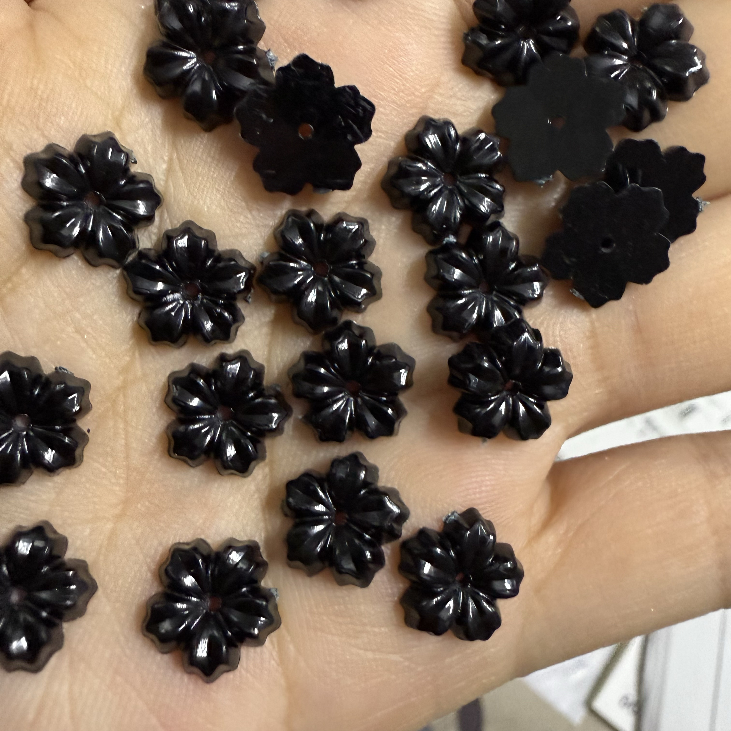 diy黑色辅料手缝钻