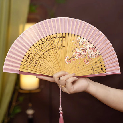 马年新款扇子古风折扇中式专用舞蹈扇女汉服旗袍拍照夏日便携定制