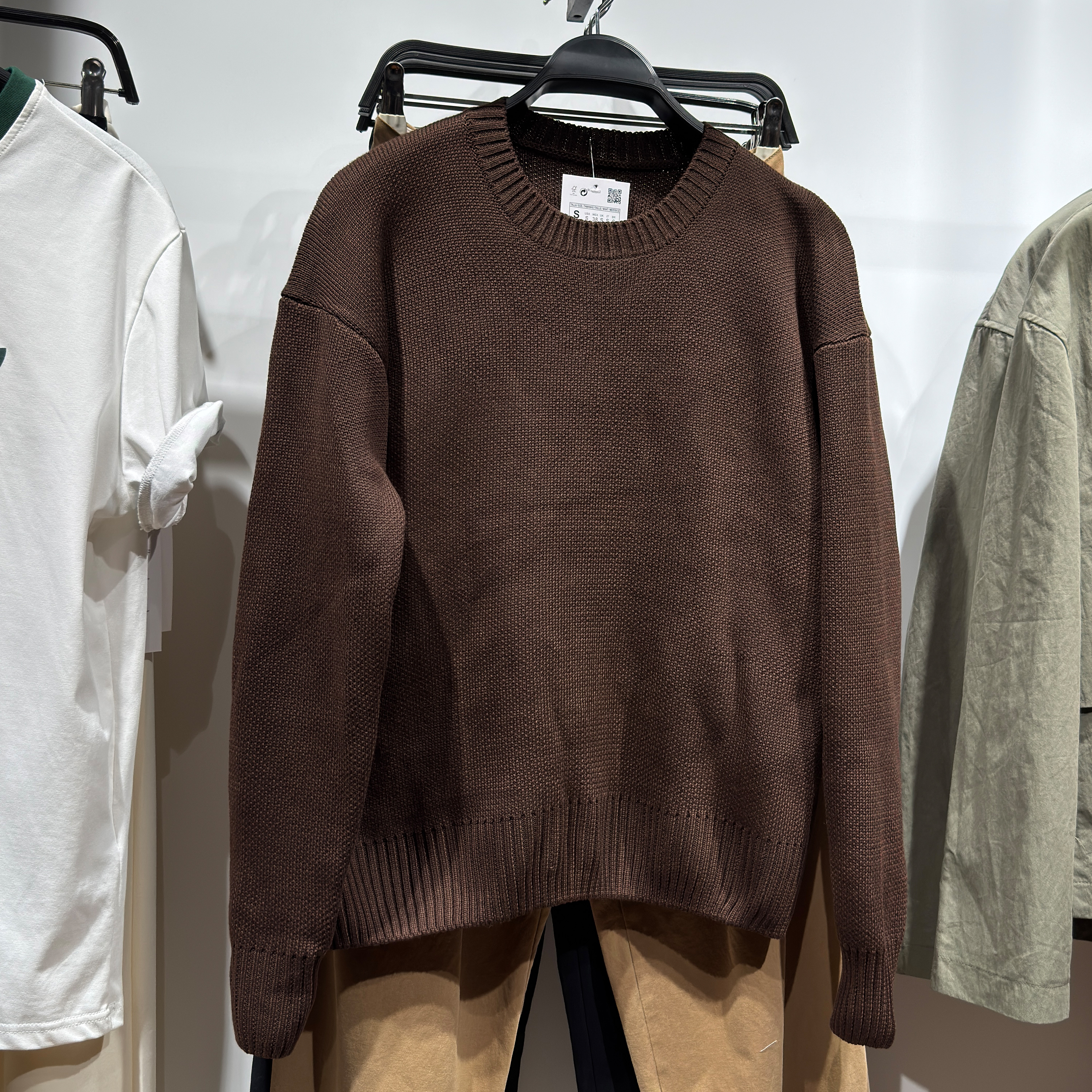 柜329！25秋季新品男装 棉质纹理宽松圆领长袖针织衫 3920325 717