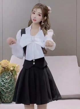 公主家8606新款甜美气质蝴蝶结衬衫上衣衬衣＋修身背带裙两件套装