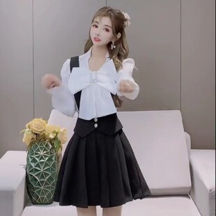 公主家8606新款甜美气质蝴蝶结衬衫上衣衬衣＋修身背带裙两件套装