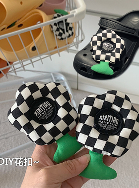 个性棋盘泡泡花朵洞洞鞋diy花扣