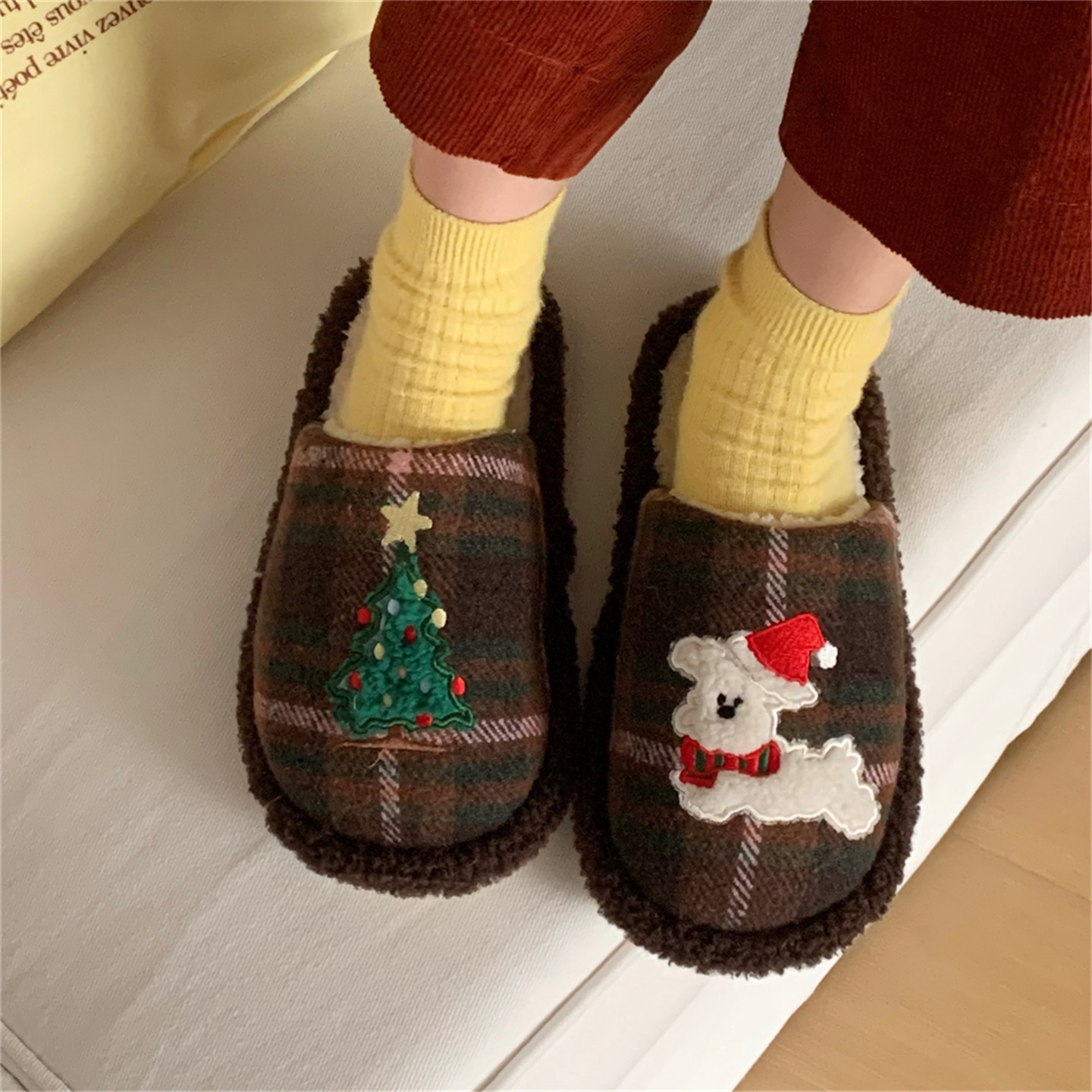 趣味刺绣小狗舒适防滑保暖室内毛毛鞋圣诞树家居学生秋冬棉拖鞋女,居家布艺,居家棉拖/棉鞋,淘宝优惠券,粉丝福利购,淘宝优惠卷