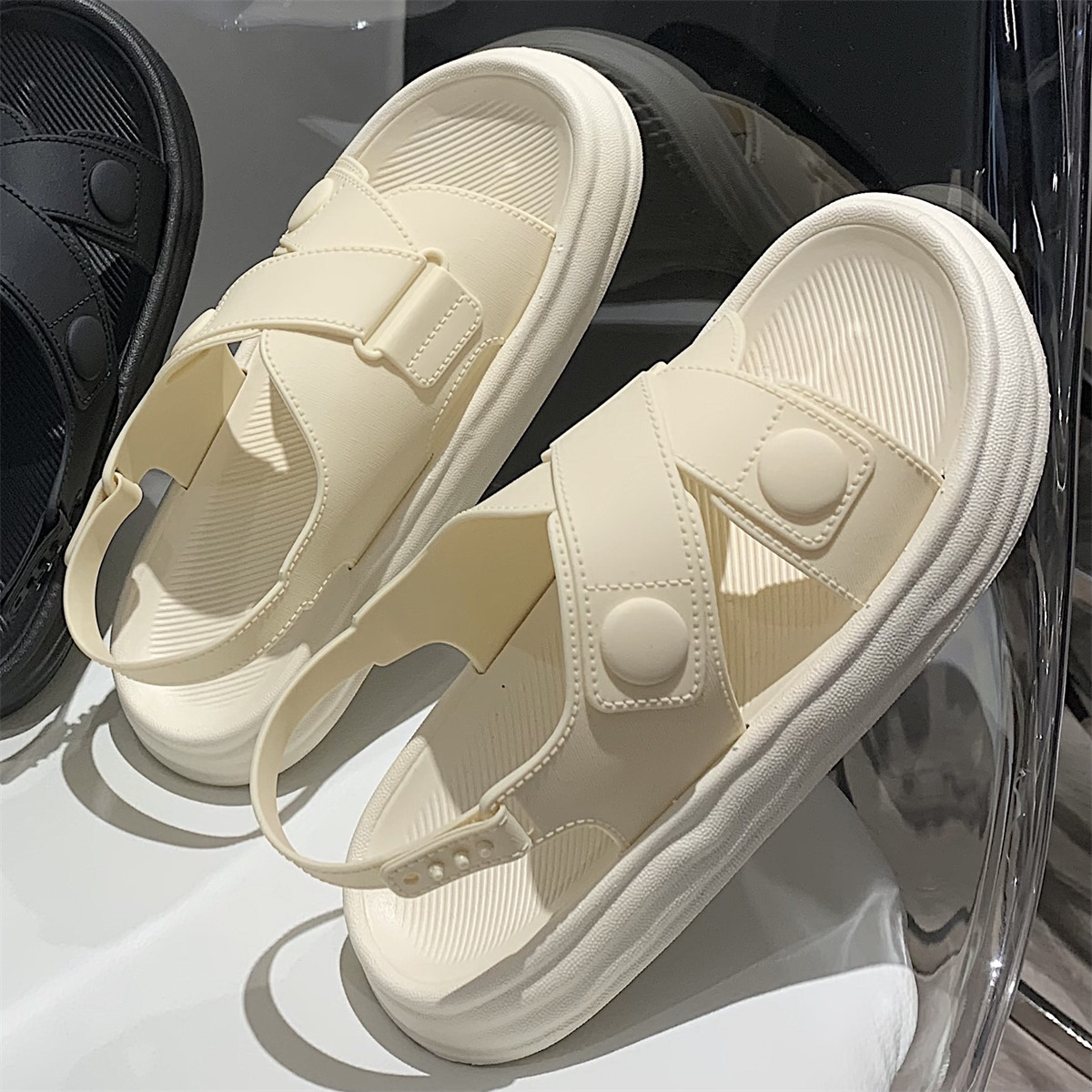 时尚学生外穿百搭厚底海边防滑沙滩鞋女夏简约纯色交叉带扣子凉鞋,女鞋,时装凉鞋,淘宝优惠券,粉丝福利购,淘宝优惠卷