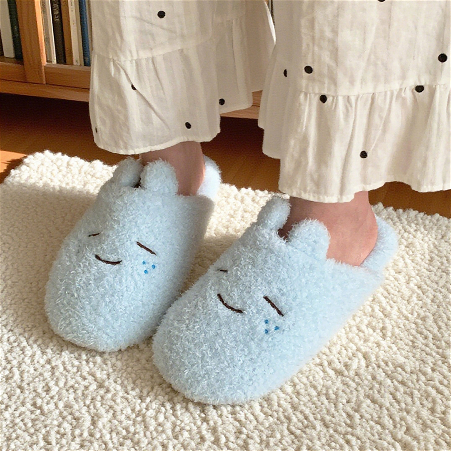 日系卡通室内休闲静音地板毛毛拖鞋女学生秋冬居家防滑温馨棉拖鞋