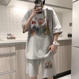 浅灰色